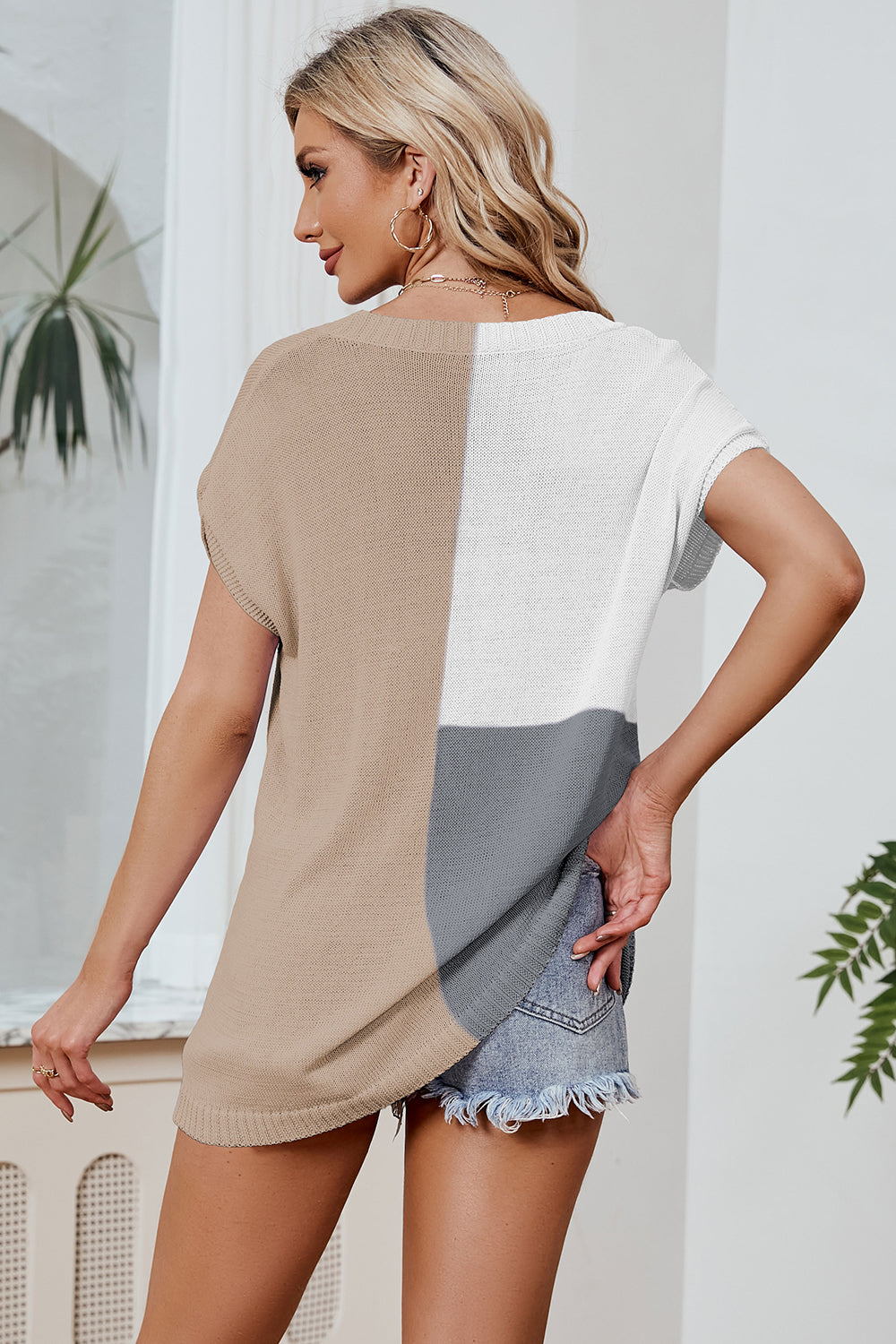 Color Block V-Neck Short Sleeve Knit Top-Angel Casuals