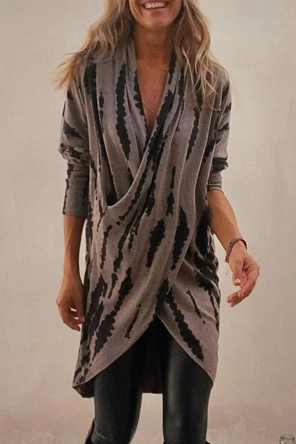 Full Size Contrast Long Sleeve Longline Top-Angel Casuals
