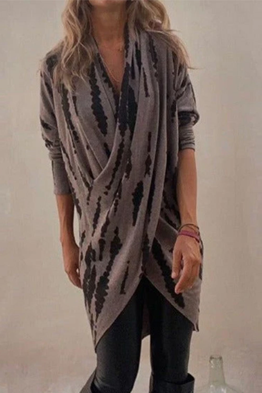 Full Size Contrast Long Sleeve Longline Top-Angel Casuals