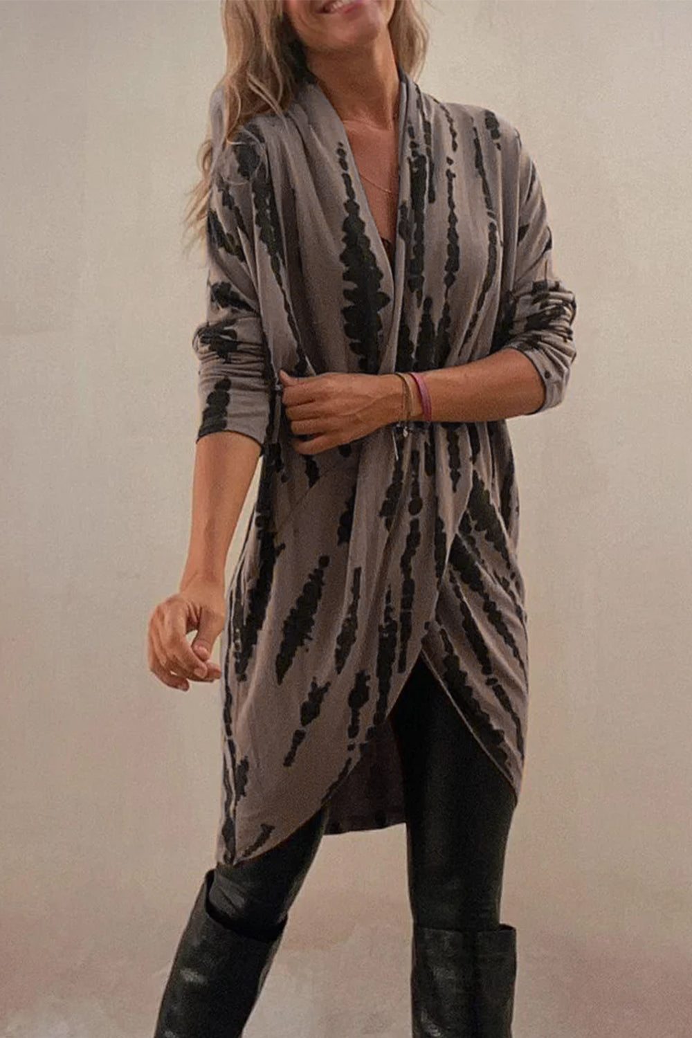 Full Size Contrast Long Sleeve Longline Top-Angel Casuals