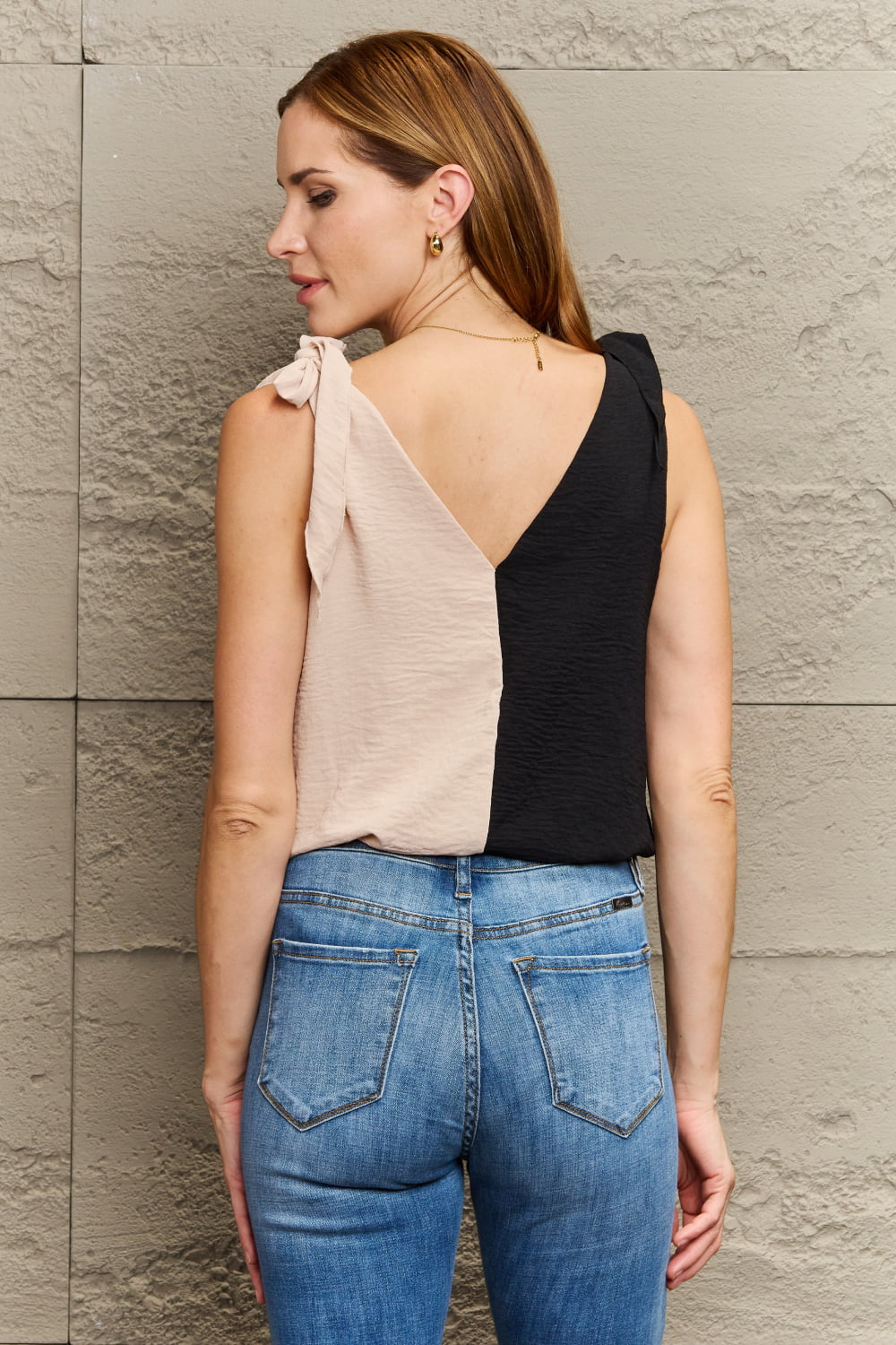 Contrast Color V-Neck Tie Shoulder Tank Top-Angel Casuals