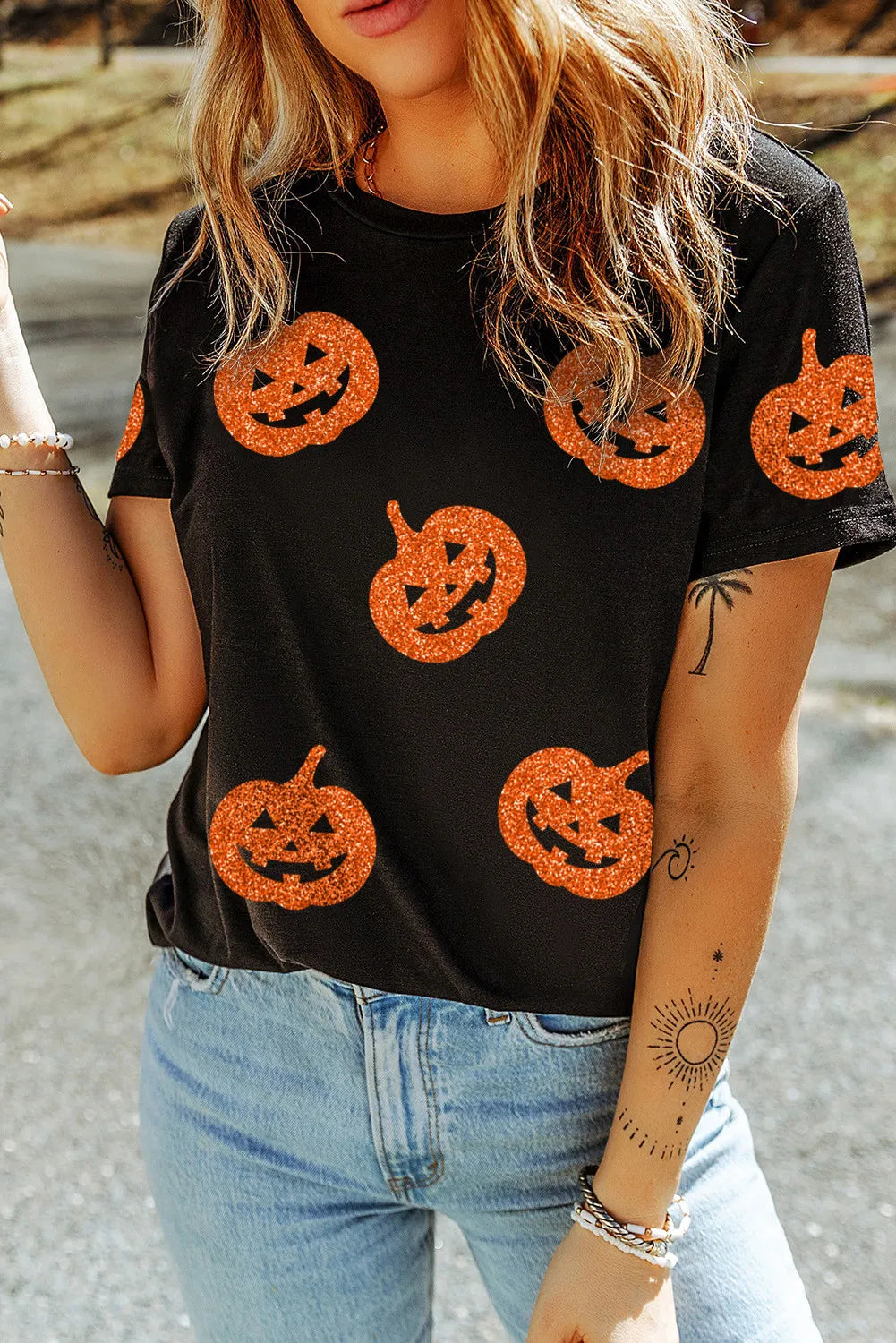 Full Size Glitter Jack-O'-Lantern Round Neck Short Sleeve T-Shirt-Angel Casuals