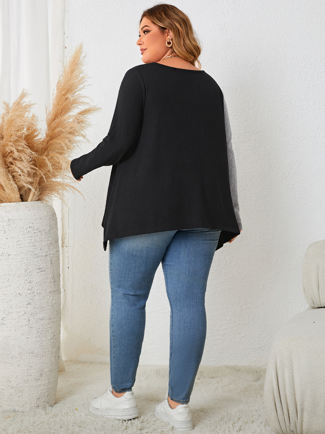 Plus Size Contrast Notched Neck T-Shirt-Angel Casuals