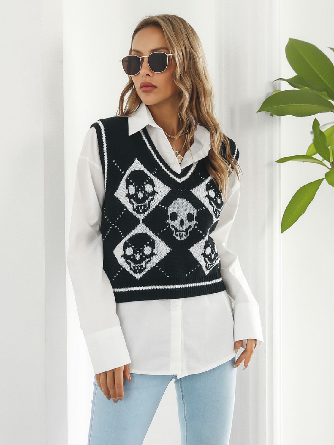 Skull Contrast V-Neck Sweater Vest-Angel Casuals