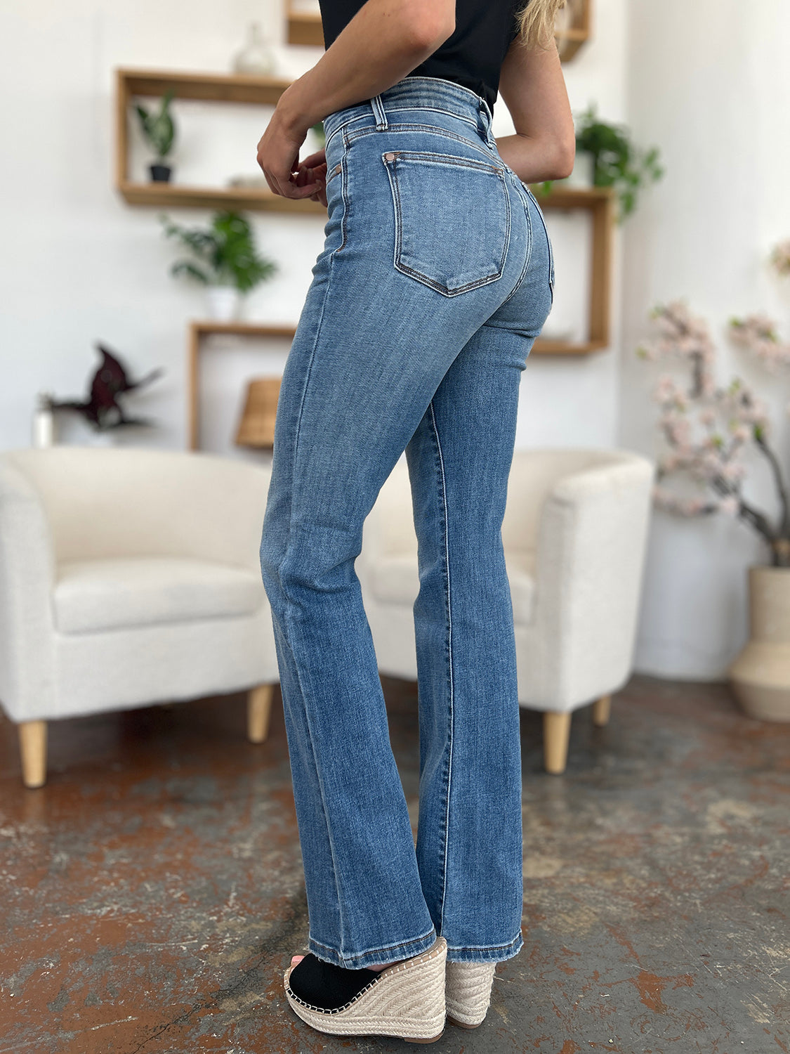 Judy Blue Full Size Mid-Rise Waist Straight Jeans-Angel Casuals