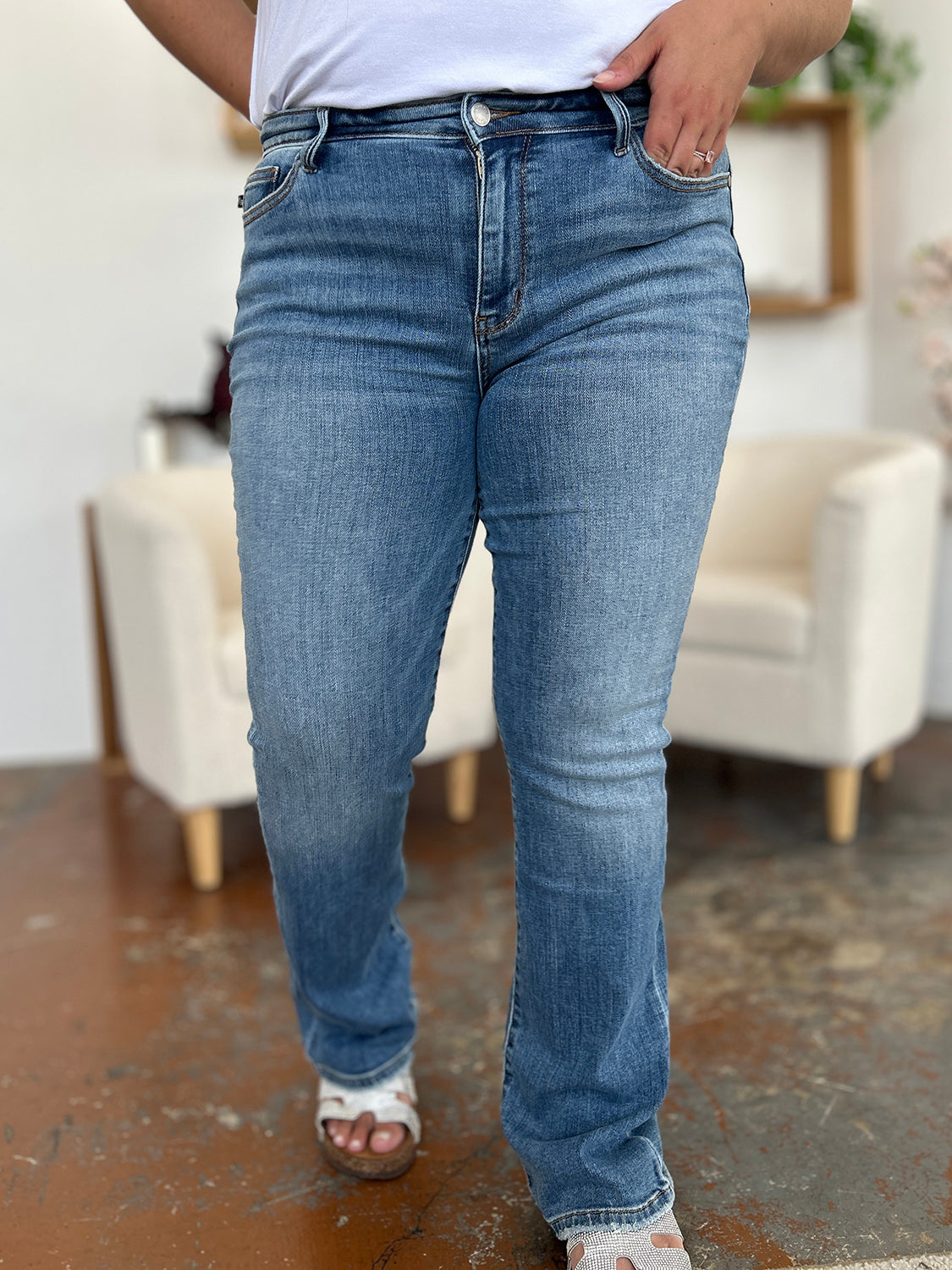 Judy Blue Full Size Mid-Rise Waist Straight Jeans-Angel Casuals